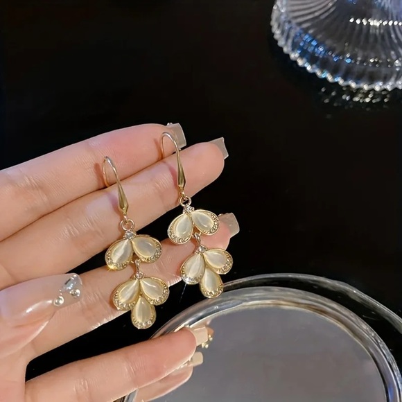 Unique Teardrop Opal Leaflet Dangle Earrings - Picture 5 of 5